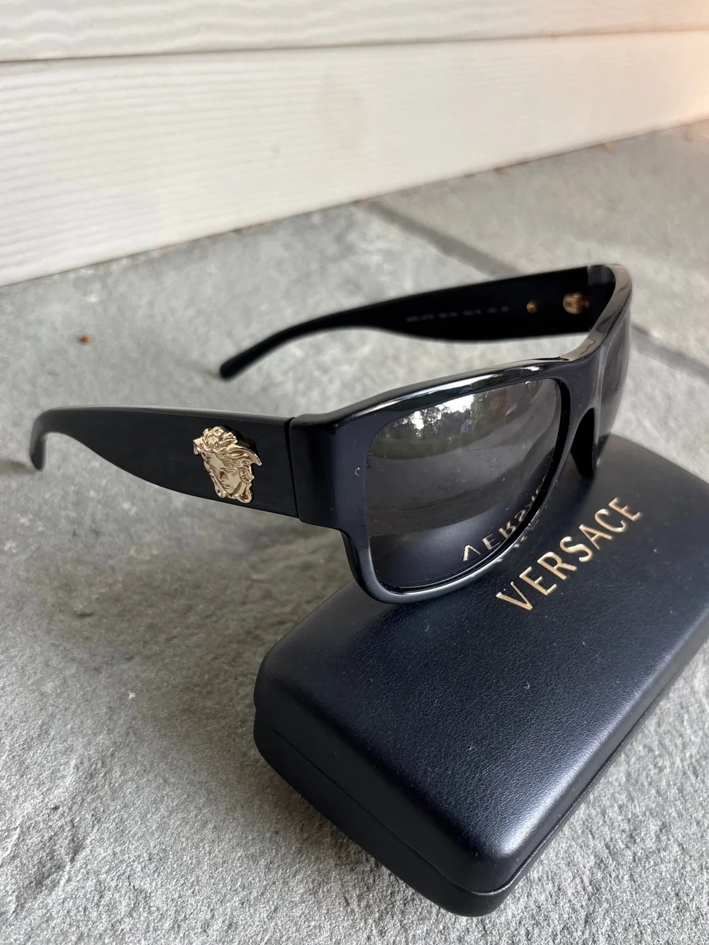 Versace authentic reference